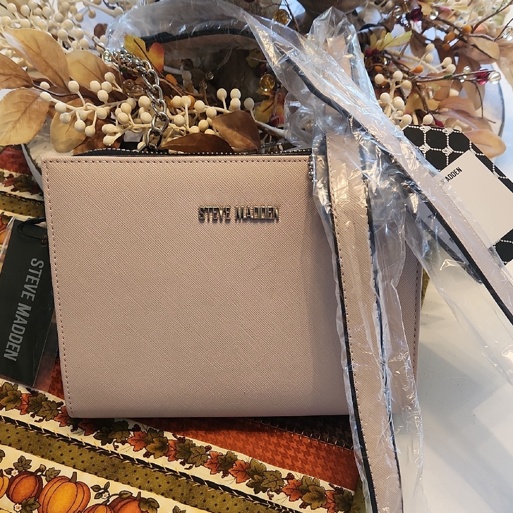 NWT Steve Madden Women's Light Pink Crossbody Bag